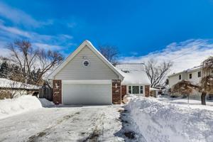 2253 Webster Lane