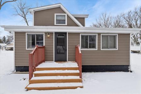 39224 N Willow Avenue