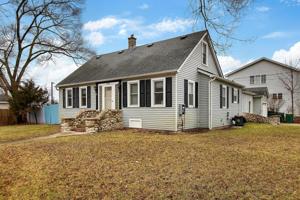 16 N Holly Avenue