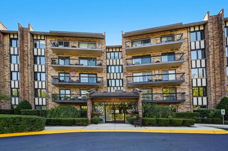 501 Lake Hinsdale Drive