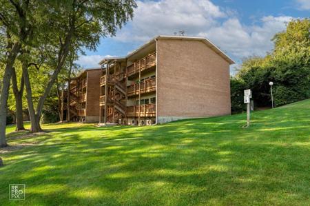 5801 Oakwood Drive