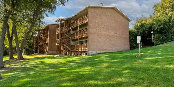 5801 Oakwood Drive