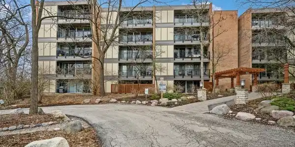 5900 Oakwood Drive