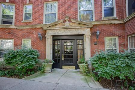 240 LEE Street