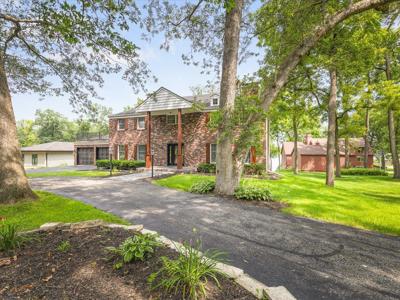 1927 Baintree Road