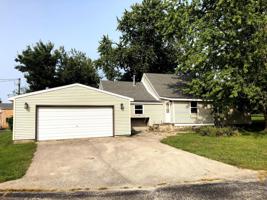 1613 Lakeview Drive