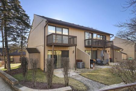 28 Jamaica Colony