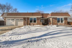 1106 W Skylark Court