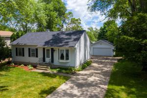 3514 Woodland Circle S