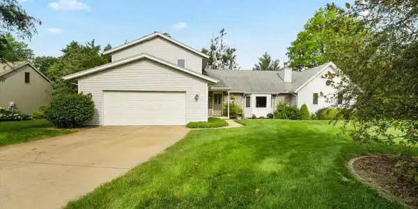 1805 Lake Drive