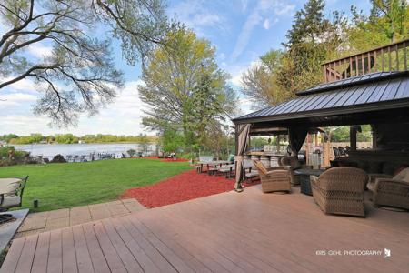 35098 N Edgewater Lane
