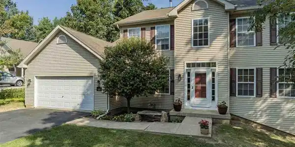 404 Briar Cliff Street
