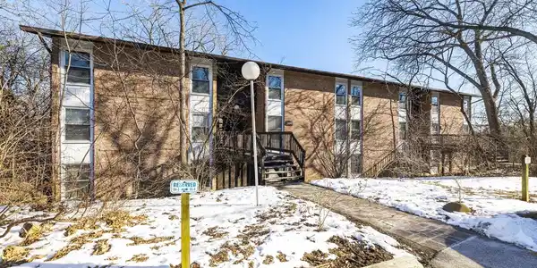 5514 E Lake Drive