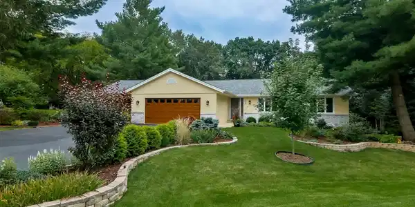 208 Griffin Place SW