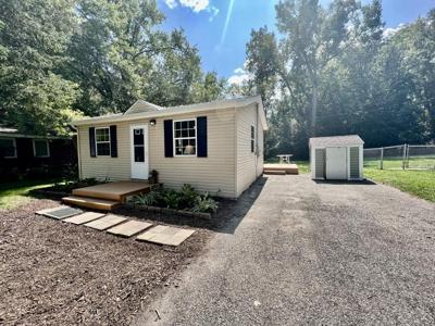 8205 Wonder View Drive