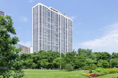2800 N Lake Shore Drive