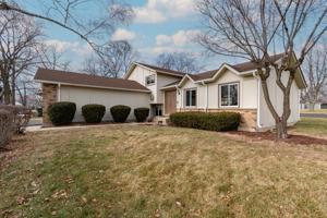 2112 Rolling Ridge Lane