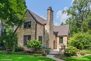 8 Ellyn Court