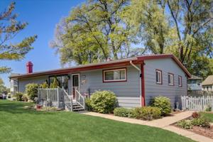 37166 N Hampshire Lane