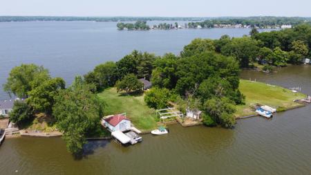 35540 N Cedar Island