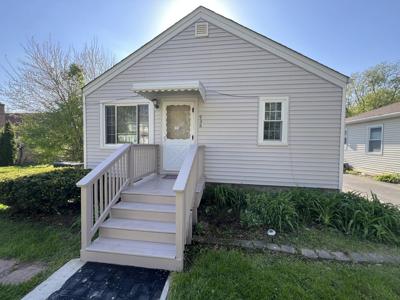 936 Russell Place