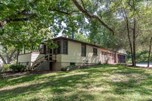 133 Circle Drive S
