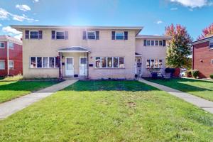 25 E Thorndale Avenue
