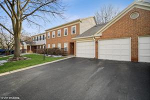 1402 ALDGATE Court