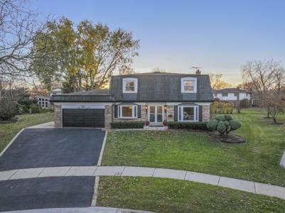 827 W Sandpiper Court