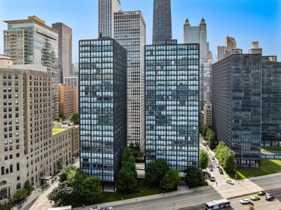 880 N Lake Shore Drive