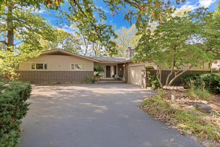 230 N Alleghany Road