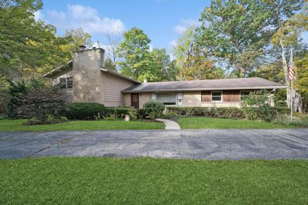 1068 N Hainesville Road