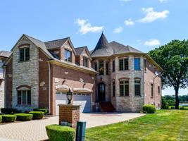 2247 Eastview Drive