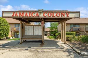 24 JAMAICA COLONY