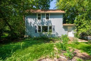 24 N Poplar Avenue
