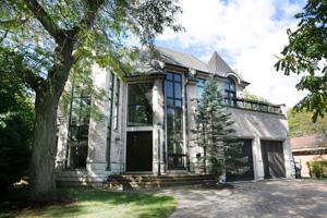 1110 Pebblewood Lane