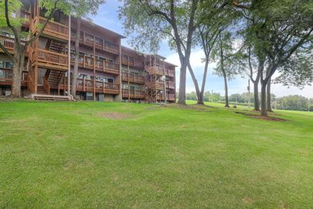 5803 Oakwood Drive