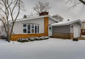 2608 W Manitou Trail
