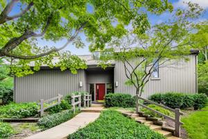 717 Old Barn Road