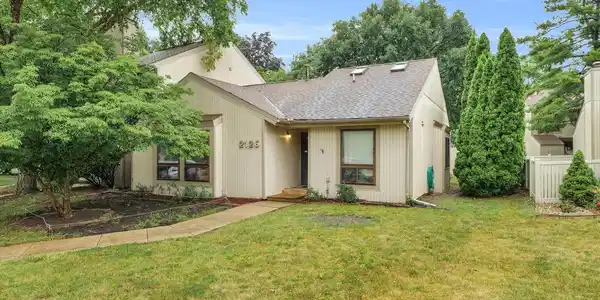 2126 Melrose Drive