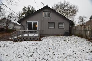 8 LINDEN Avenue