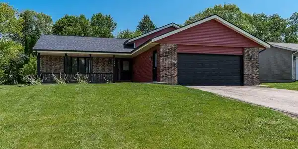 105 CANDLEWICK Drive