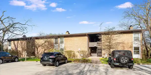 5536 E Lake Drive