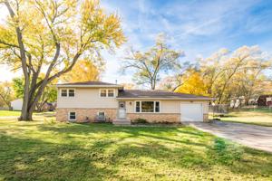 4215 E Wonder Lake Drive