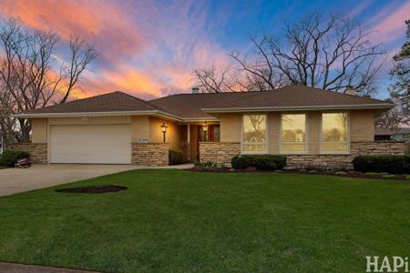 35399 N Donald Court