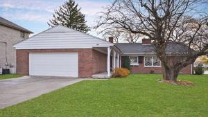 124 Shoreline Drive