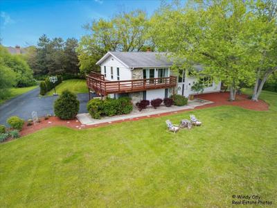 472 KNOLLWOOD Drive