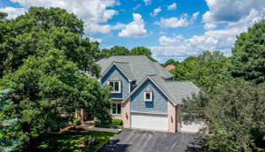 3202 Royal Woods Drive