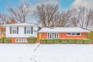 901 Jarvis Avenue