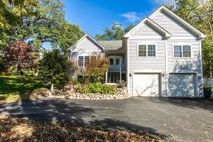 1178 Deerpath Court